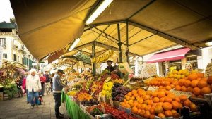 Read more about the article Est-ce la fin du marché de village ?